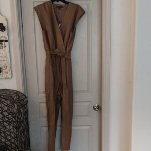 Brown Sleeveless V-Neck Jumpsuit